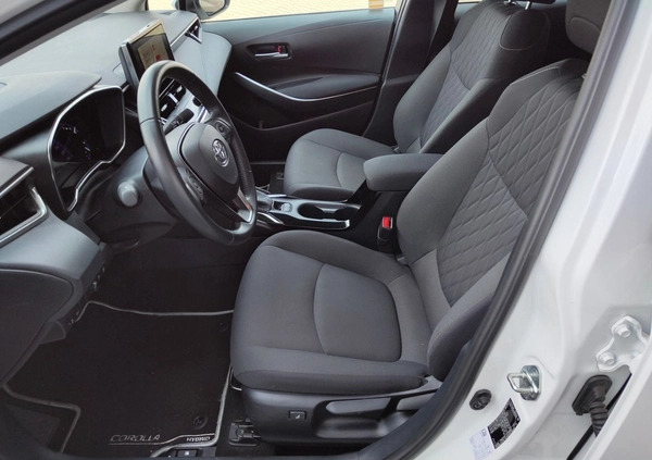 Toyota Corolla cena 115900 przebieg: 35979, rok produkcji 2022 z Sanok małe 277